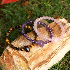 Bracciale con Perle a Forma <span class=keywords><strong>di</strong></span> Cuore in <span class=keywords><strong>Occhio</strong></span> <span class=keywords><strong>di</strong></span> <span class=keywords><strong>Tigre</strong></span> Naturale <span class=keywords><strong>e</strong></span> <span class=keywords><strong>Ametista</strong></span>, Gioielli Energetici all'Ingrosso - Product Image 4