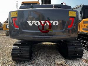 Excavateur Volvo EC140 d'occasion 99% Nouveau conforme EPA avec moteur central, pompe à moteur, composants PLC à vendre - Product Image 3