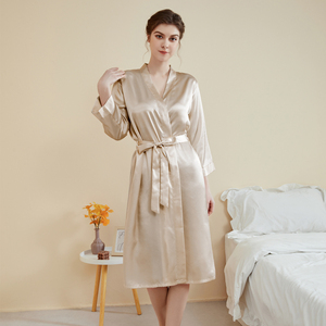 Custom Logo High Quality Fiber Kimono Robe Pocket Bathrobe SPA Hair Salon Party Beauty Women <strong>Ladies</strong> <strong>Dressing</strong> <strong>Gown</strong> Sleeves - Product Image 5