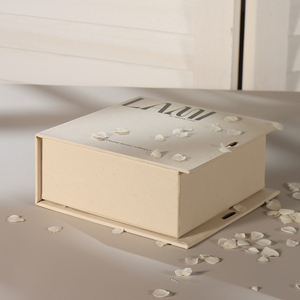 Caja de Regalo de Papel con Tapa Magnética Personalizada, Cuadrada, con Relieve, para Joyería, con Cinta - Product Image 3