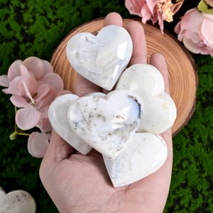 หินแกะสลักรูปหัวใจจากคริสตัลธรรมชาติขัดเงา หินอาเกตสีขาวรูปหัวใจ สำหรับเป็นของขวัญ ขายส่ง - Product Image 5
