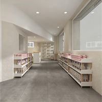 Conception d'intérieur haut de gamme pour animalerie : Vitrine LED en bois sur mesure et comptoir de caisse pour magasin d'articles pour chats et chiens