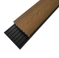 Plancher de terrasse en WPC moderne, antidérapant, imperméable, à l'aspect bois, écologique, à bords carrés, emboîtable et creux
