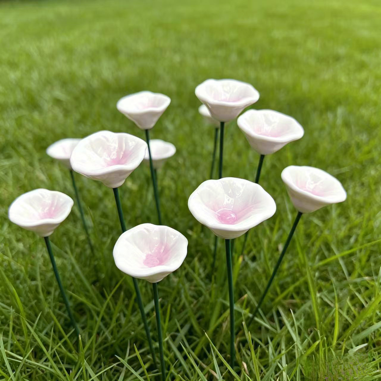 Petites fleurs violettes dégradées-25 cm de long-5 cm de diamètre