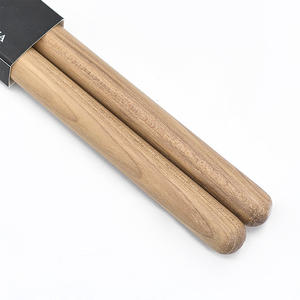 Buen Precio 5A/7A/Jazz American Hickory Wood Color Natural o Color pintado Material de baquetas profesional de alta calidad Grado 2 - Product Image 5