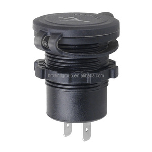 Cargador USB Dual QC3.0 PD de 12V 24V 54W para Auto, Barco y Marino con Interruptor, Carga Rápida, 3 Puertos USB - Product Image 3