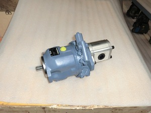 Pompe hydraulique en fonte de la série A10VSO28, modèle A10VSO28 DR/31R-PPA12N00, pour pièces de rechange hydrauliques de machines - Product Image 2