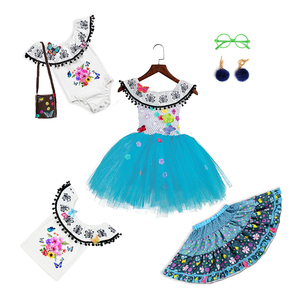 Envío Rápido Vestido Encanto para Niñas, Vestidos Hechos a Mano con Hombros Descubiertos, Listos para Enviar, Conjunto de Vestido Mirabel de Seda Láctea - Product Image 2