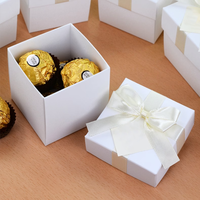 Emballage de mini boîtes de chocolat de mariage en papier personnalisé. Emballage de boîtes de bonbons cadeau de mariage