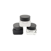ODM Usine ODM OEM Pot en verre carré pour crème personnalisé pour les soins de la peau 20g 50g avec couvercle en plastique noir