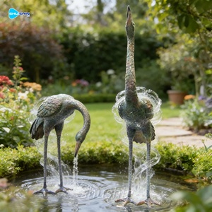 <span class=keywords><strong>Fontaine</strong></span> d'<span class=keywords><strong>eau</strong></span> en bronze en forme de grue avec design animalier moderne, en métal moulé, pour l'art et la collection de jardins extérieurs - Product Image 2