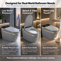 WC intelligent moderne en céramique avec bidet intégré, chasse d'eau automatique et télécommande pour salle de bain