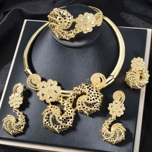 Quality Promotional <b>14K</b> <b>Gold</b> Dubai Jewelry Set <b>Necklace</b> and Earrings Jewellery Sets - Product Image 2