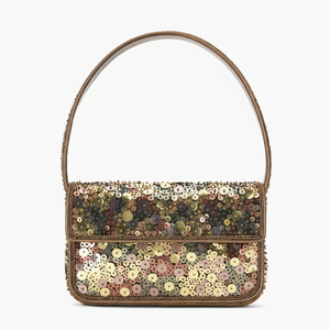 Pochette à monnaie brodée à la main avec des détails en perles de rocaille, forme carrée, design léger, couleur et taille personnalisables - Product Image 1