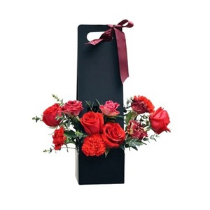 Handheld <b>flower</b> waterproof kraft paper gift <b>box</b>, customizable according to needs - Product Image 3