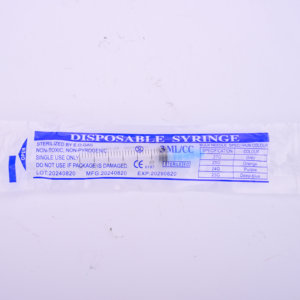 Siringa Veterinaria Monouso 3ml 23G25mm con Ago di Sicurezza per Iniezioni Animali - Product Image 2