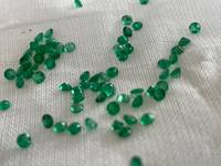 Lot de pierres précieuses d'émeraude verte naturelle facettées 2,5 mm 2,90 carats Pierres lâches BALAJI GEMS JEWELLERY R249 pour bague et pendentif du Rajasthan