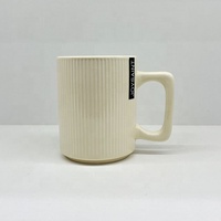 Tasse à glaçure de couleur multiple nouvelle tasse à cadeau en céramique de porcelaine bon marché