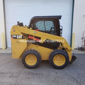 Chargeur économique d'occasion CAT 226 Mini Chargeur en bon état, pas cher à vendre, d'occasion, de haute qualité, à bas prix - Product Image 4