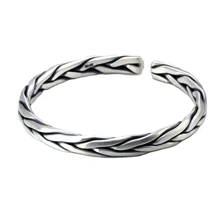 Shiana Fine Silver 6.75-inch Etched Ming Bracelet - SHIANA.com