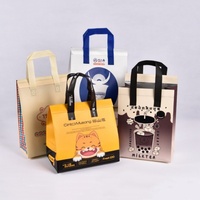Sac isotherme personnalisé en non-tissé avec feuille d'aluminium pour la livraison de repas, les plats à emporter, les gâteaux, les fruits de mer, les pique-niques, avec logo