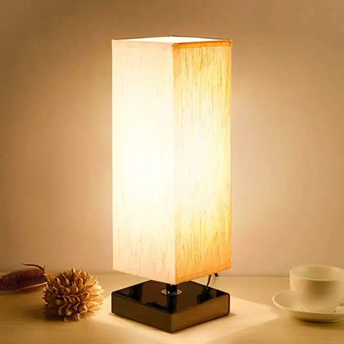 Lámpara minimalista de madera maciza para mesita de noche, lámpara de mesa pequeña para dormitorio, lámparas de noche para mesita de noche con pantalla de tela cuadrada