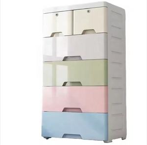 Armadio in Plastica Multifunzione a 5 Ripiani di Grande Capacità per Conservazione Vestiti in Soggiorno Stampato a Iniezione - Product Image 4