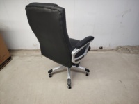 Chaise de bureau en maille au design moderne avec hauteur réglable, chaise de bureau ergonomique pivotante de direction
