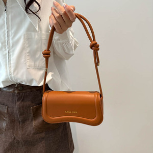 กระเป๋าสะพายไหล่ลำลองคุณภาพสูงกระเป๋าใต้วงแขน2025แฟชั่นใหม่ฤดูใบไม้ผลิกระเป๋าแมสเซนเจอร์ยอดนิยม - Product Image 3