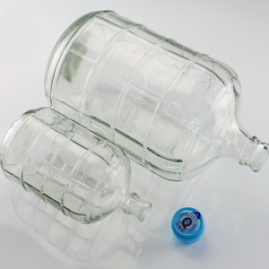 Vendita Calda Bottiglie in Vetro Eleganti da 1, 3 e 5 Galloni Contenitori Durevoli con Chiusura Ermetica per Acqua e Vino - Product Image 5