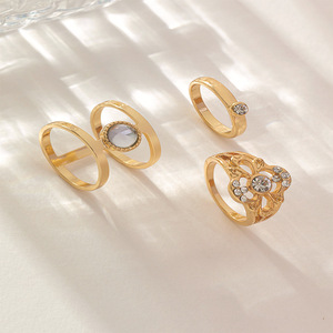 Ensemble de trois bagues à la mode en alliage d'or, bagues ouvertes avec incrustation de cristal, bijoux cadeaux pour femmes - Product Image 2