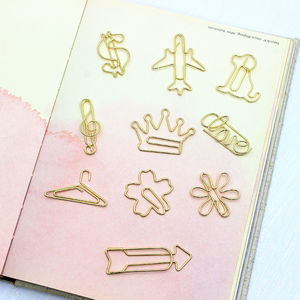 8 unids/caja Mini divertido lindo Metal oro galvanoplastia perchas Perro Amor estrella dibujos animados forma papel Clips divertido marcapáginas marcado Clips - Product Image 6