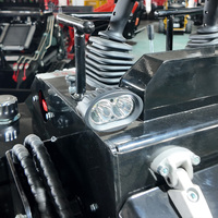 Kostenloser Versand Mini-Raupenlader mit Kubota-Motor Kompakte Dieselmaschine mit Schaufel für Bergbau, Landschaftsbau und Gartenarbeit