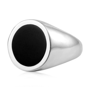 yunnique Men's <b>Titanium</b> Steel <b>Ring</b> Round Black Inlay Bezel Setting Wedding Gift Jewelry Silver Color Geometric Design - Product Image 3