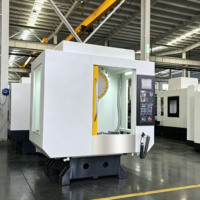 Centre d'usinage CNC T700 haute précision avec guide linéaire rigide pour le taraudage et changeur d'outils automatique pour la production de pièces métalliques