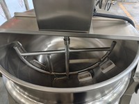 Machine à confiserie et moulin à farine en acier inoxydable de 200 L avec fonctions de chauffage/refroidissement pour sauces, confitures, soupes, bonbons