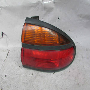 Luz de Esquina Trasera Derecha Halógena Usada para Renault Laguna 1995-2000, 12V, Luz Automática - Product Image 1