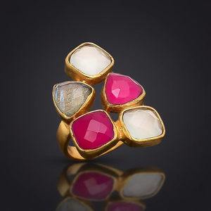 Bague en acier inoxydable plaqué or avec verre et combinaison de couleurs, design ethnique tendance pour femmes et filles - Product Image 2