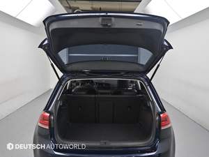 Volkswagen Golf 2015 Diésel Automático Hatchback Excelente Estado Bajo Kilometraje Eficiente en Combustible Auto Compacto con Gran Durabilidad - Product Image 2