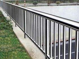 Customized Size and Color 304/316 Stainless Steel Guardrail for Residential - Product Image 6