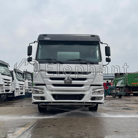 Usine directement vendre utilisé Sinotruk HOWO 6x4 10 roues moteur diesel 20000 litres 20cbm 25cbm camion-citerne d'eau à vendre