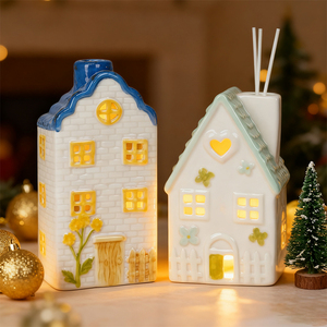 Maison de Noël en céramique blanche de haute qualité avec lumière LED, porte-bougie chauffe-plat décoratif pour la maison - Product Image 5
