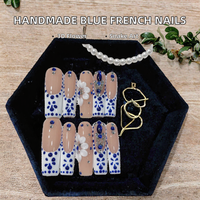 OEM ODM Faux ongles à presser faits main, bleu et blanc, style gothique français, motif serpent, strass, acrylique, forme carrée, longueur moyenne, réutilisables