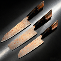 Coffret de couteaux de chef personnalisés Kitchenbliss, 33 couches, cuivre tricolore, couteau Nakiri en damas, couteau forgé à la main Vg10