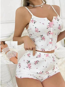 Conjunto de Pijamas para Mujer al por Mayor, Ropa de Dormir, Top Corto y Pantalones Cortos Blancos, Ventilados, Suaves, Casuales, con Estampado Romántico - Product Image 3