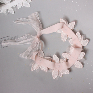 MIO <strong>Latest</strong> Lace Flowers <strong>Baby</strong> <strong>Headband</strong> Five Flowers With Shining Rhinestone Bowtie <strong>Headbands</strong> <strong>Baby</strong> Girls Wedding Party Decoration - Product Image 5