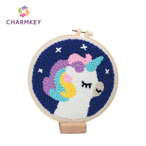 Kit complet de broderie à l'aiguille à poinçon portable et simple pour débutants, ensemble de bricolage avec motif, fil, cerceau et outils - Product Image 3