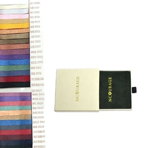 Pochettes à bijoux personnalisées en suède avec rabat, pochette à bijoux en microfibre olive avec dorure à chaud et coffret assorti - Product Image 6
