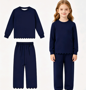 Ensemble de vêtements pour enfants, 2 pièces, t-shirt à manches longues et pantalon long, couleur unie, décontracté, bord festonné, pour sœurs - Product Image 1