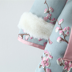 2020 lindo bordado decoración Floral a mano bebé niñas <span class=keywords><strong>vestido</strong></span> algodón abrigo invierno chino Cheongsam <span class=keywords><strong>Qipao</strong></span> ropa los niños - Product Image 5